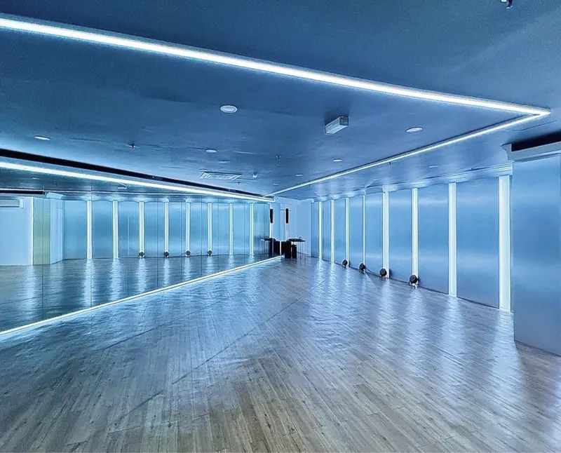 The Studio R dance floor with mirrored walls